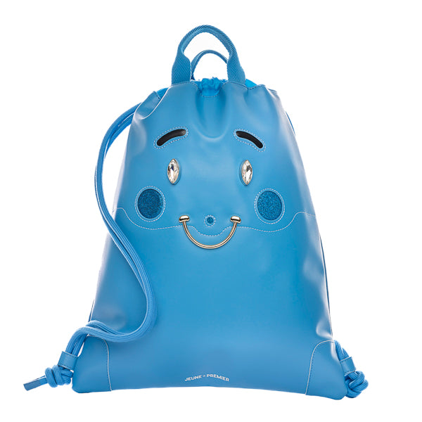 City Bag BFF Blue. Trendy bag for school and leisure for all ages. This bag is a true chameleon: wear it as a tote when you hit the city, a fashionable backpack on a field trip or as a water repellent gym bag.