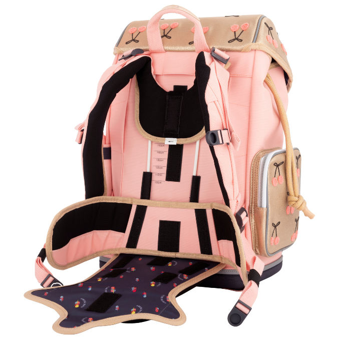 Discover the Ergomaxx, the most ergonomic and durable backpack in the world for girls aged 6 to 10. The Cherry Pompon design is the all-time Jeune Premier bestseller. The combination with the gold, pink and cherries make it a real eye-catcher!